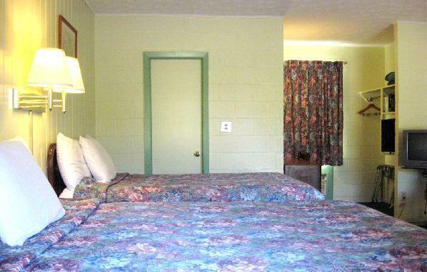White Columns Motelパイン・マウンテン エクステリア 写真